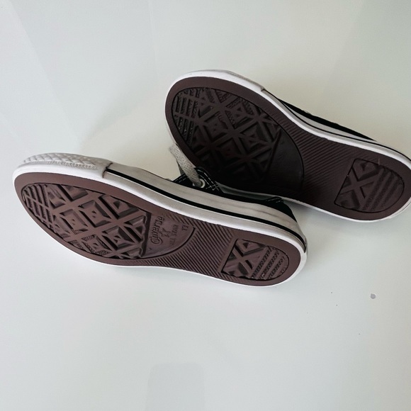 2 pairs of shoes - Picture 10 of 11